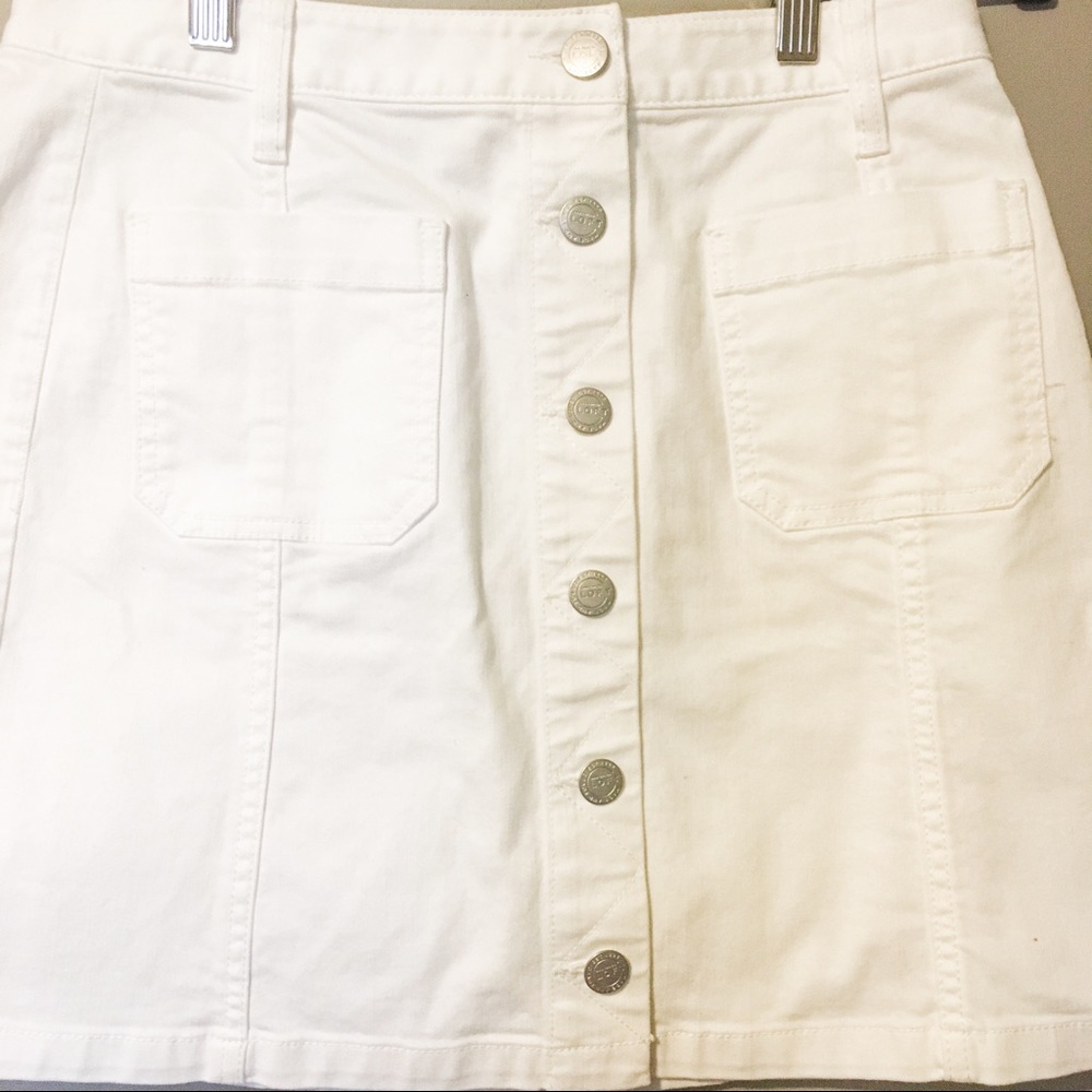 ✨ LOFT | White Denim Jean Skirt - Picture 5 of 8